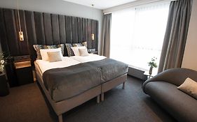B14 Apartments & Rooms